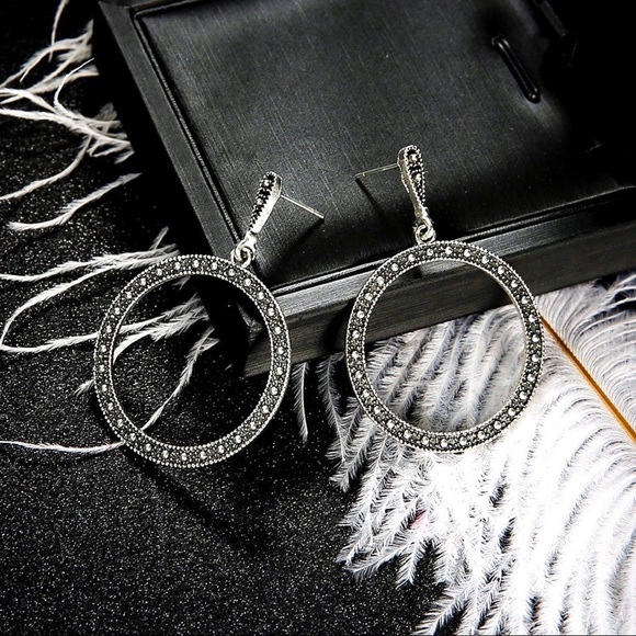 Any 2/$20! Oxidized Silver Circle Drop Stud Earrings - Picture 4 of 8